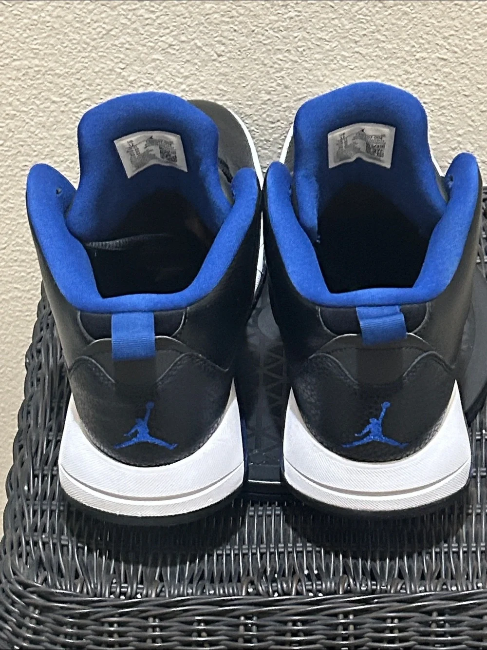 Jordan Maxin 200 ‘Black Rush Blue’ CD6107-004